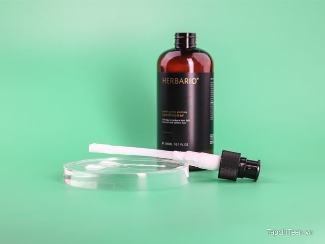 Sử dụng dầu gội HERBARIO là liệu pháp trị rụng tóc
